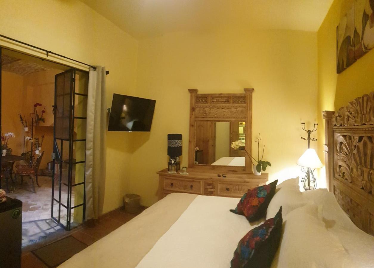 Hôtel La Casona Chapala Extérieur photo