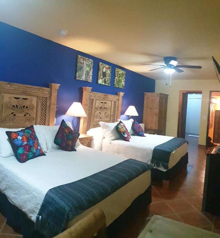 Hôtel La Casona Chapala Extérieur photo
