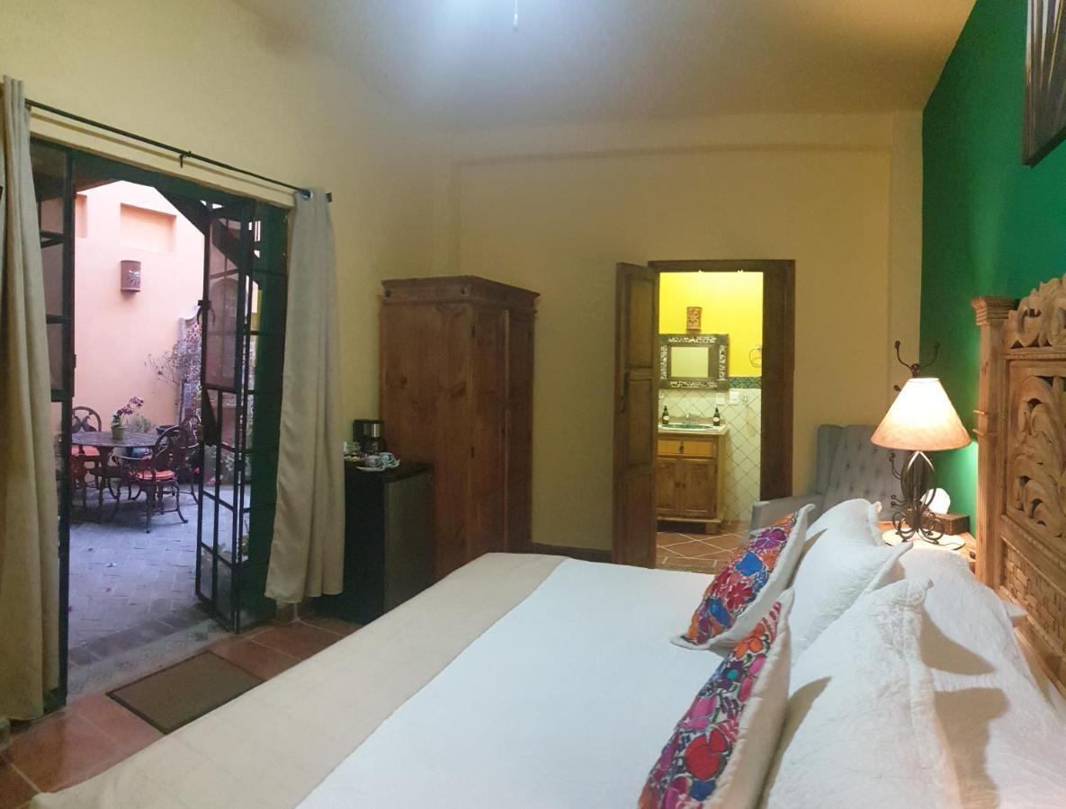 Hôtel La Casona Chapala Extérieur photo